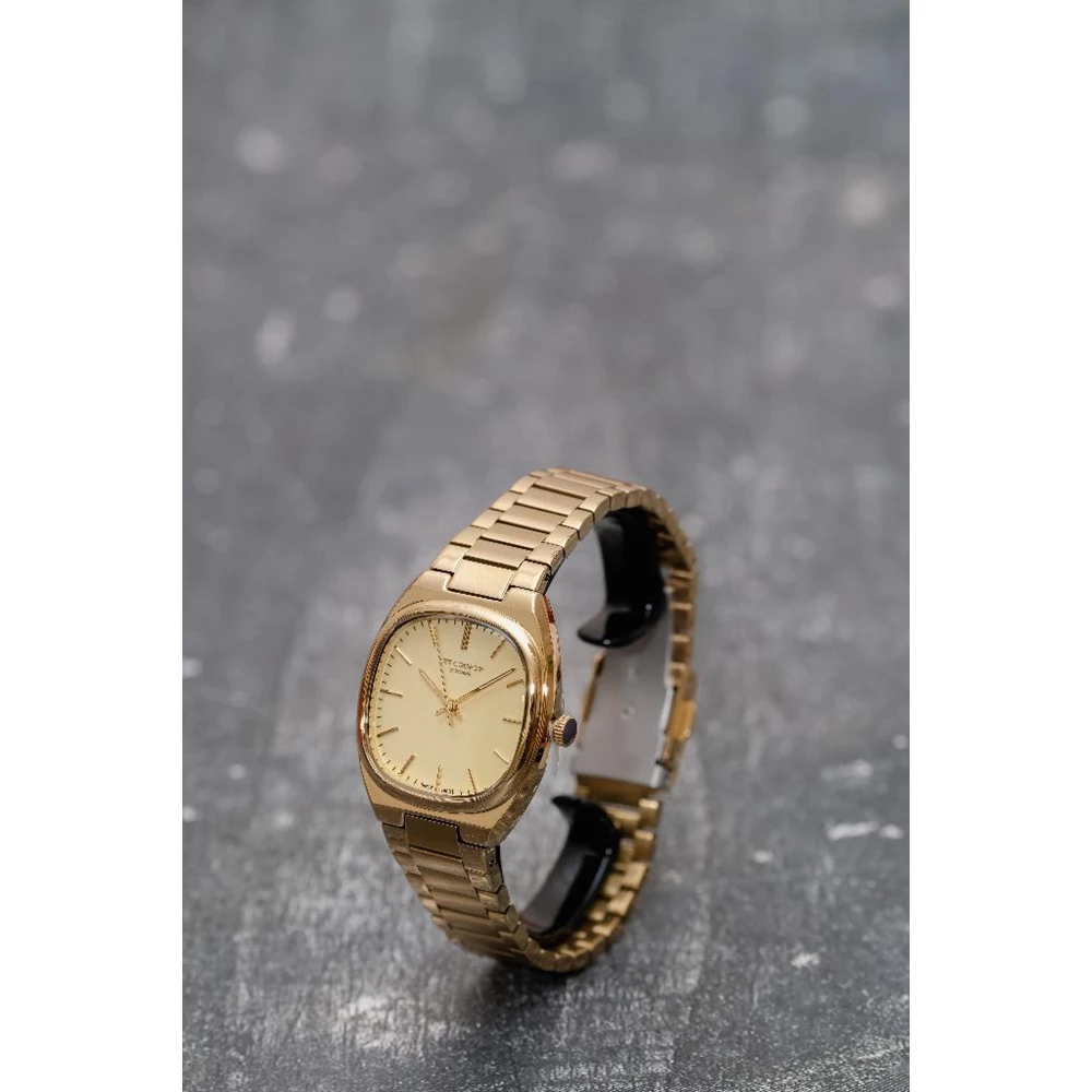 https://static.nevade.com/4/6/lee-cooper-lc07939110-retro-tasarim-kare-kadranlu-3-atm-suya-dayanikli-farkli-renk-secenekli-kadin-kol-saati-metalik-gri/74dc65c5-7821-4c1f-b3ae-78e021ef8fbf/1000